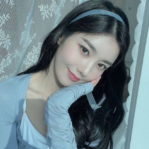 Eunbi gallery image
