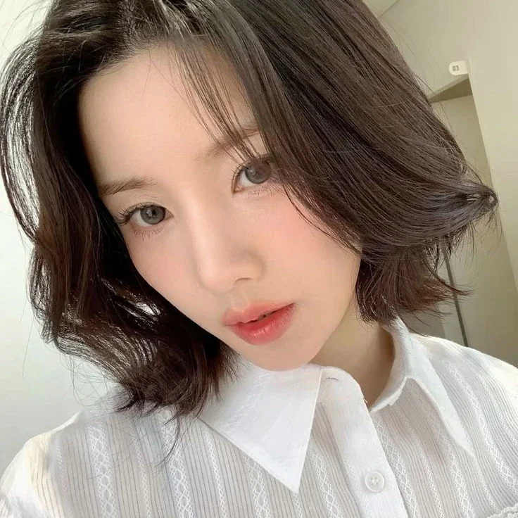 Eunbi gallery image