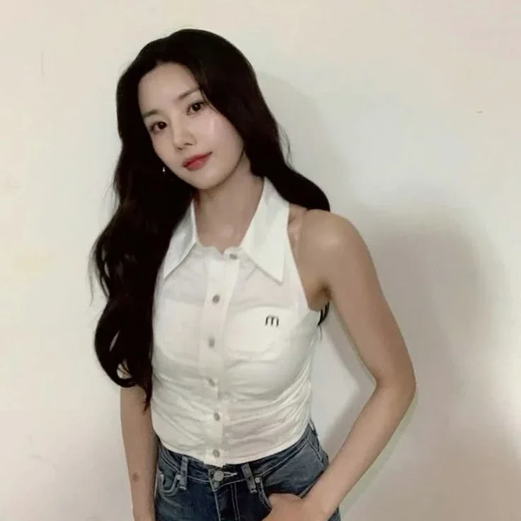 Eunbi gallery image