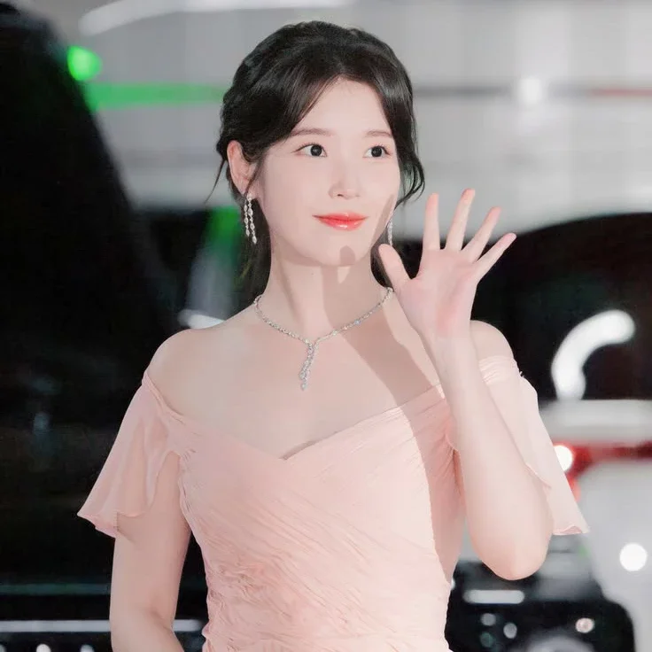 IU gallery image