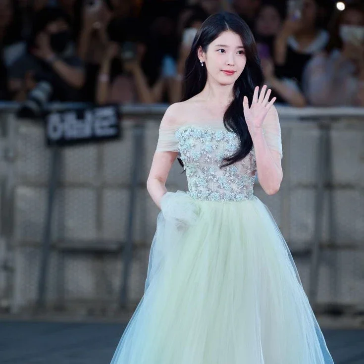 IU gallery image