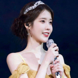 IU