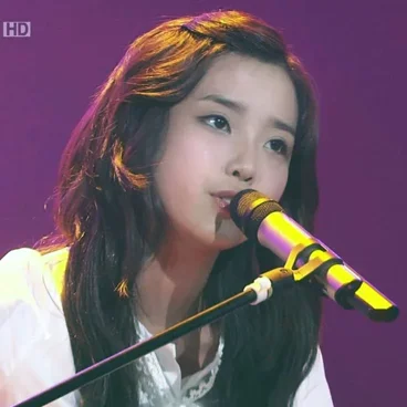 IU