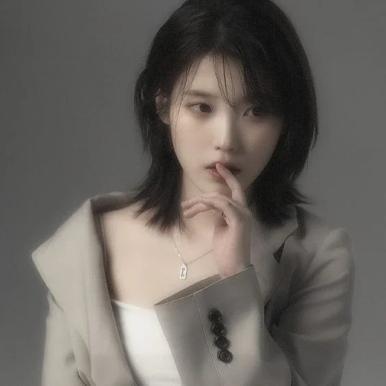 IU gallery image