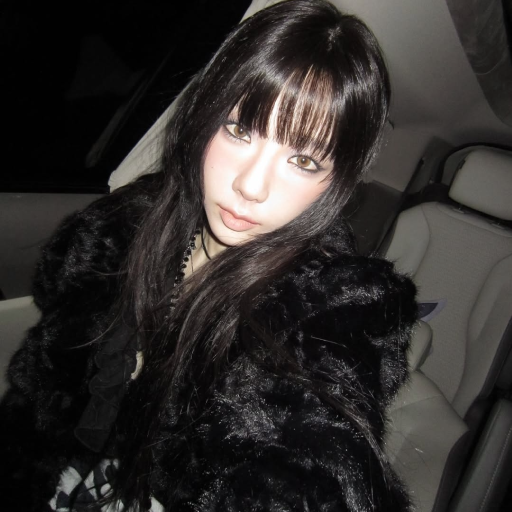 Taeyeon gallery image
