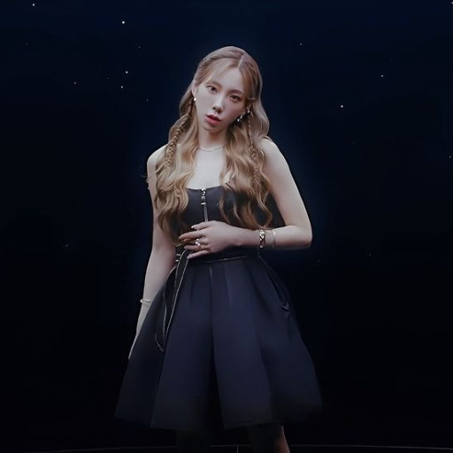 Taeyeon gallery image