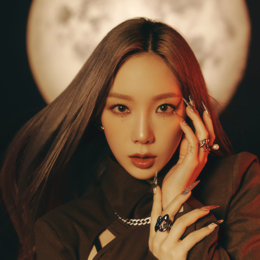 Taeyeon gallery image