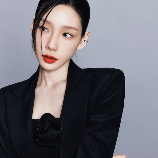Taeyeon gallery image