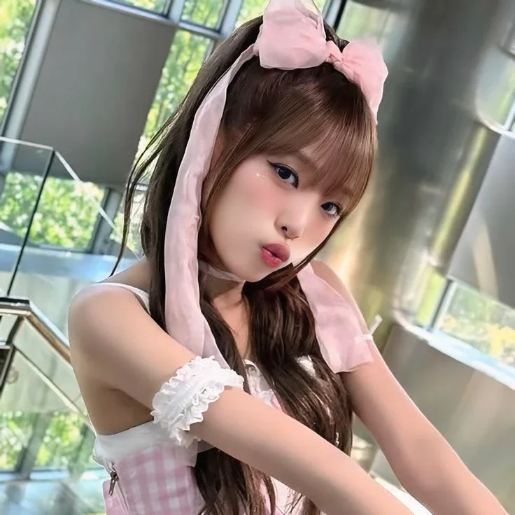 Yena gallery image