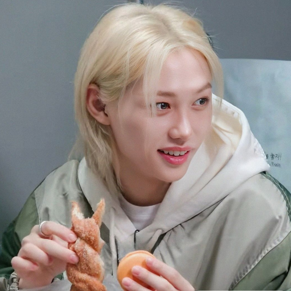 Felix gallery image