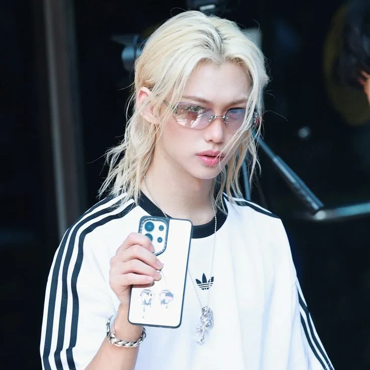Felix gallery image