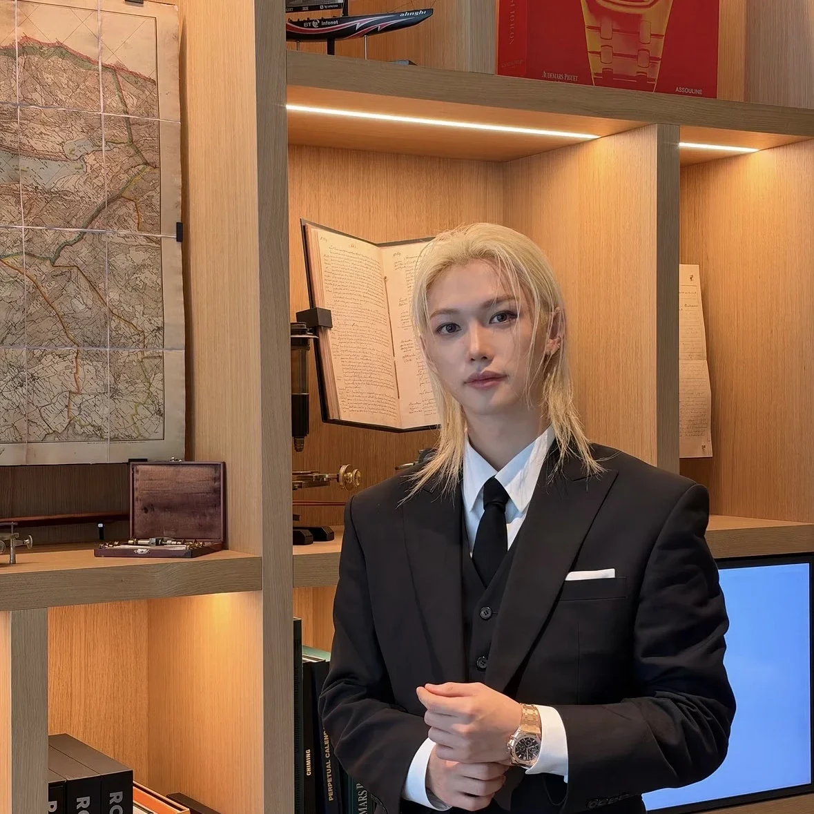 Felix gallery image