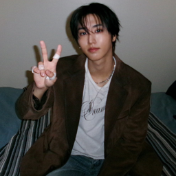 Han gallery image