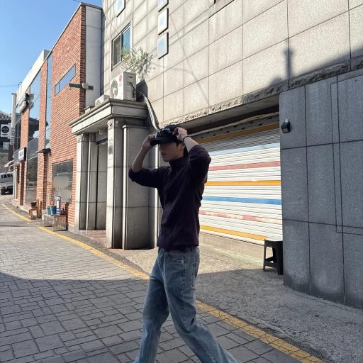 Han gallery image