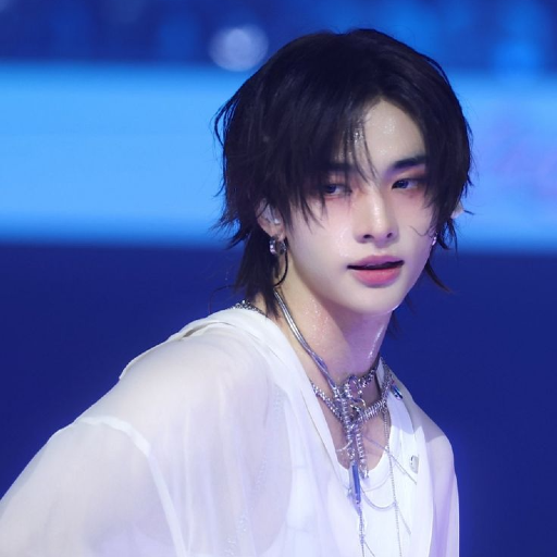 Hyunjin gallery image