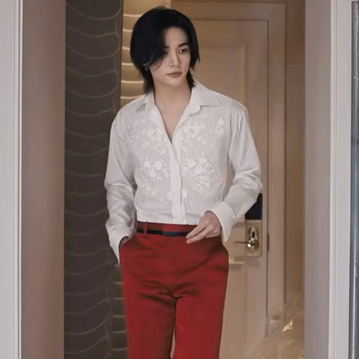 Hyunjin gallery image