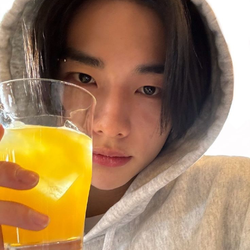 Hyunjin gallery image