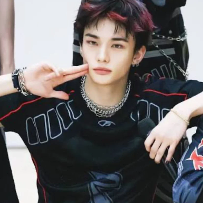 Hyunjin gallery image