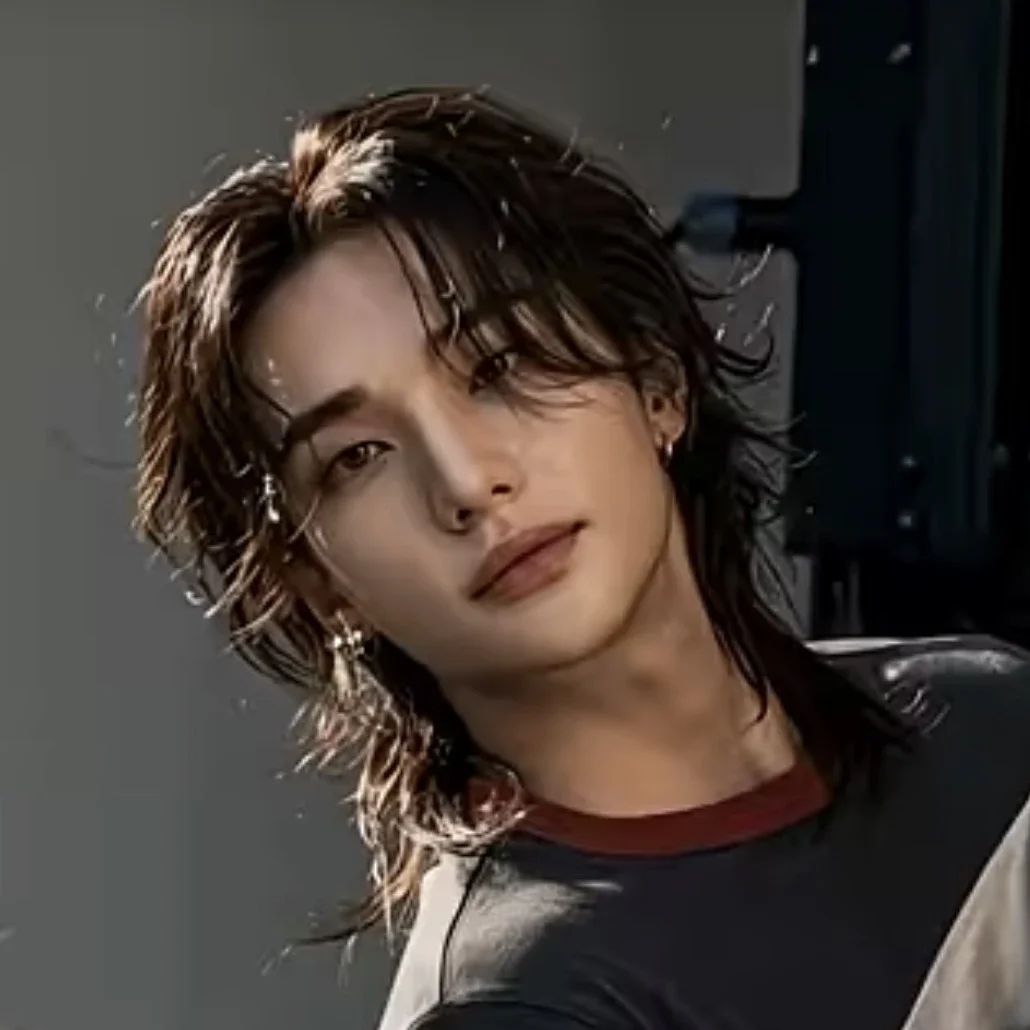 Hyunjin gallery image