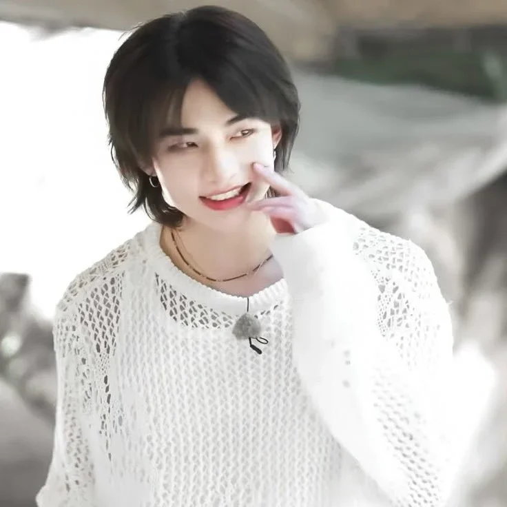 Hyunjin gallery image