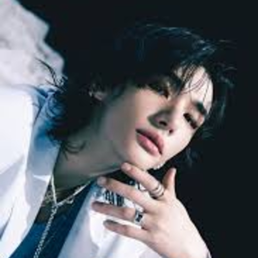 Hyunjin gallery image