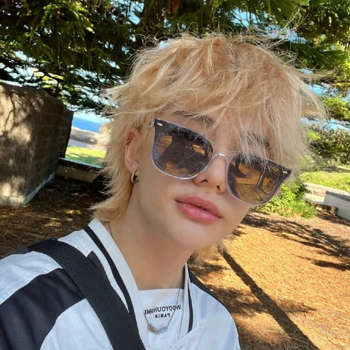 Hyunjin gallery image
