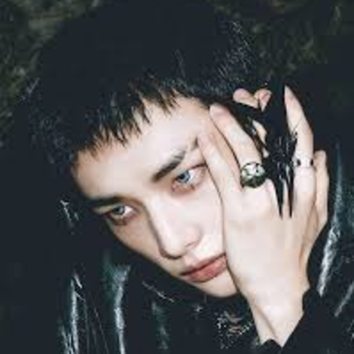 Hyunjin gallery image
