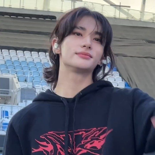 Hyunjin gallery image