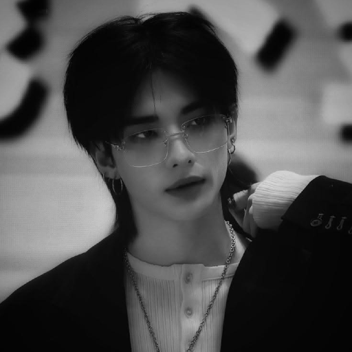 Hyunjin gallery image