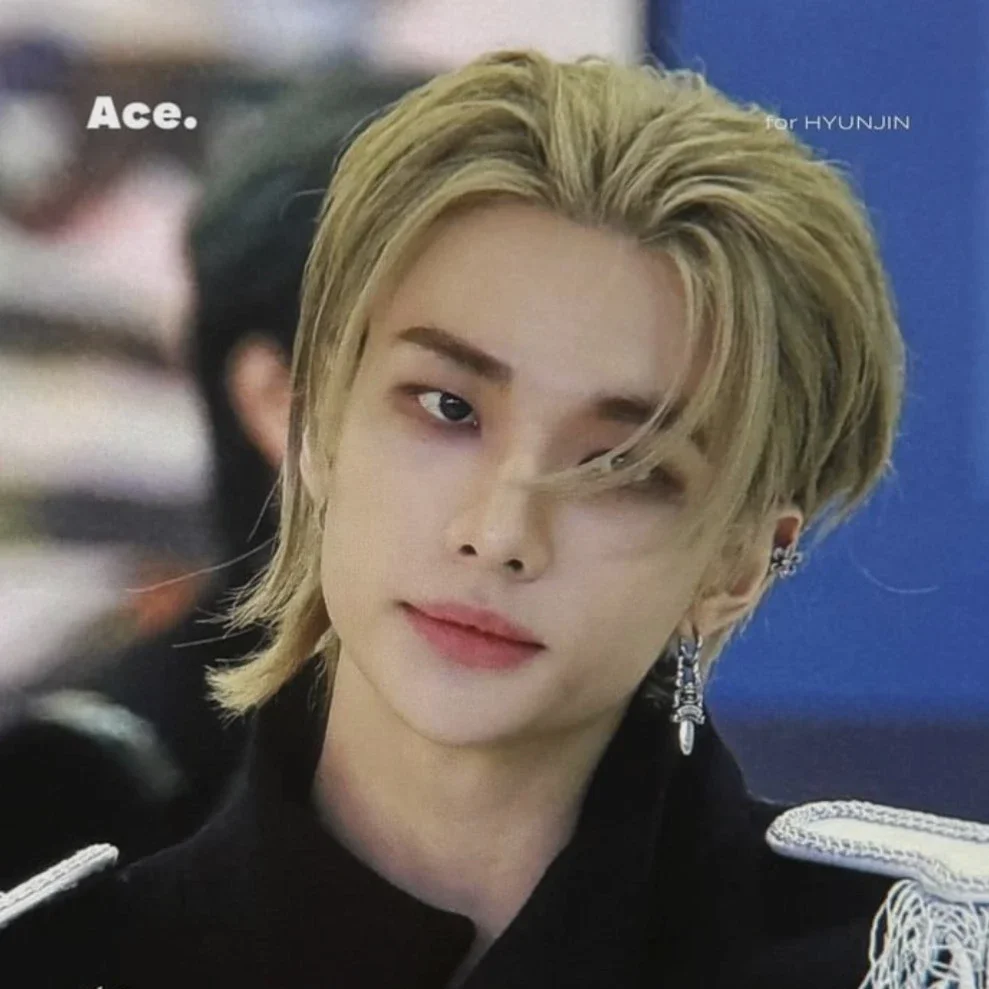 Hyunjin gallery image