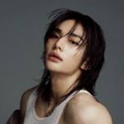 Hyunjin gallery image