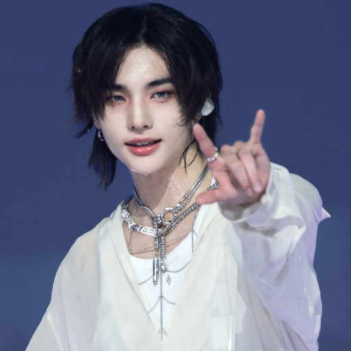 Hyunjin gallery image