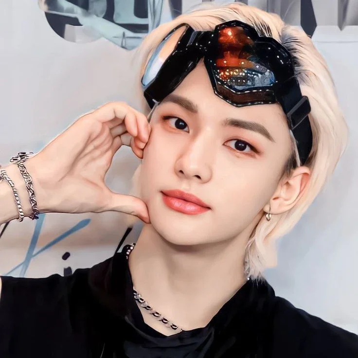 Hyunjin gallery image