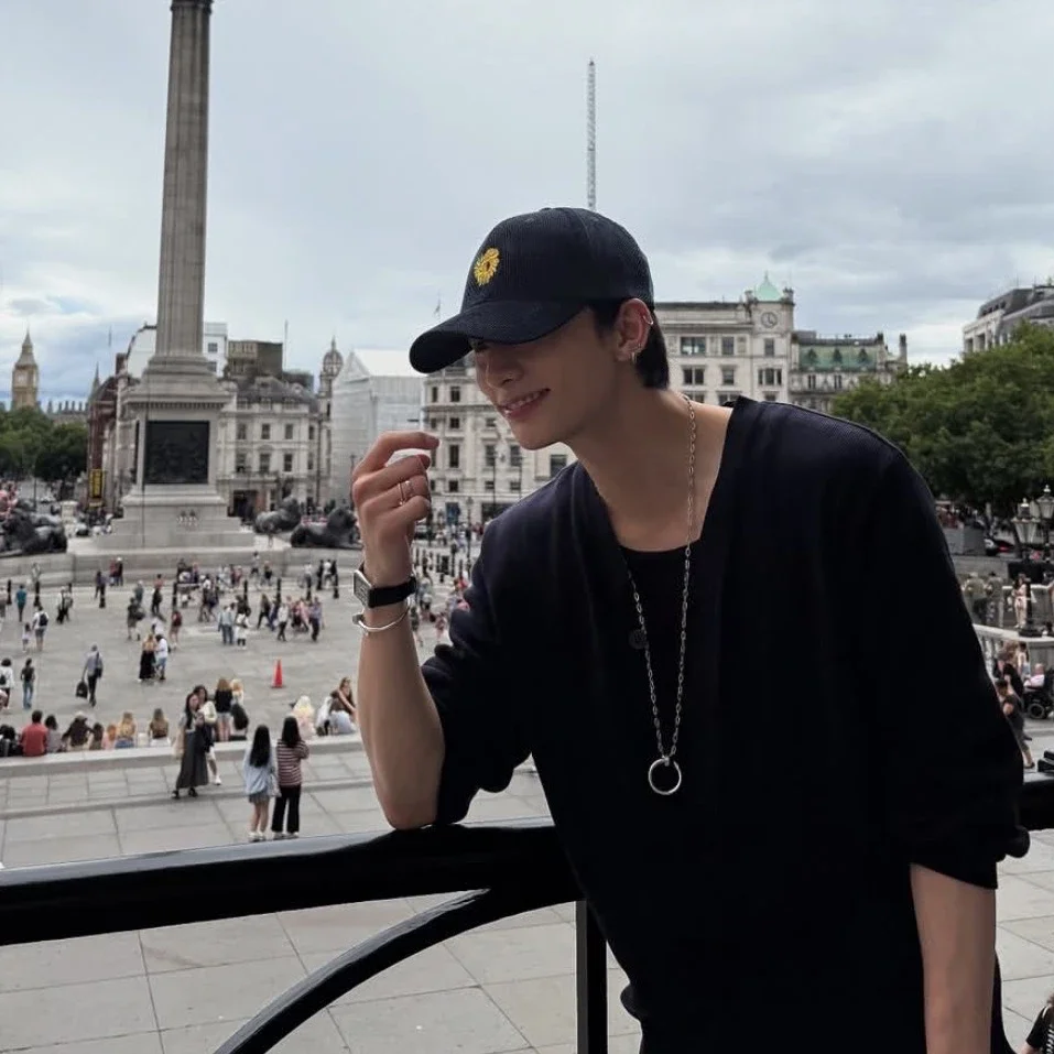 Hyunjin gallery image