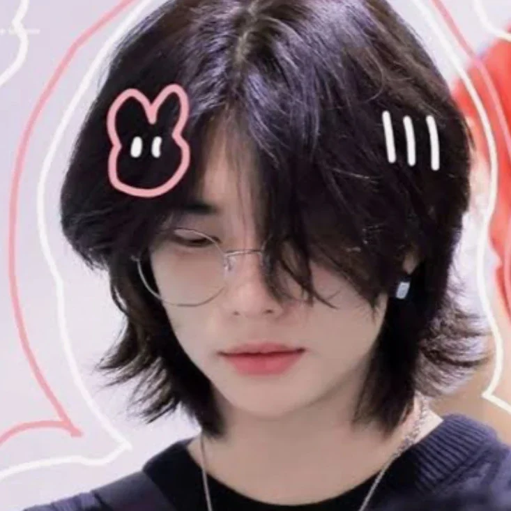 Hyunjin gallery image