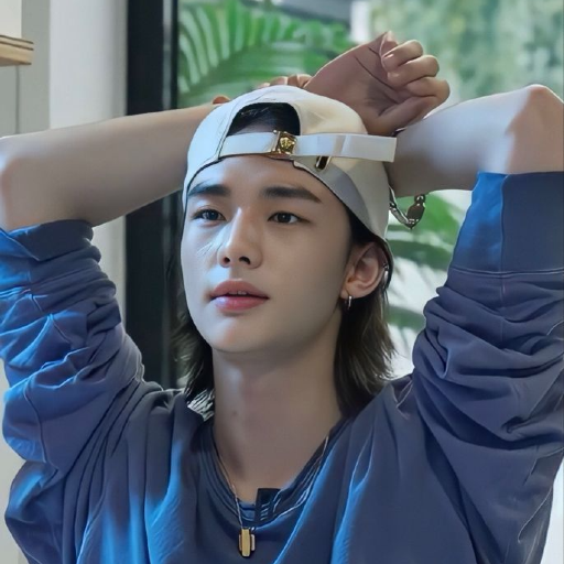 Hyunjin gallery image