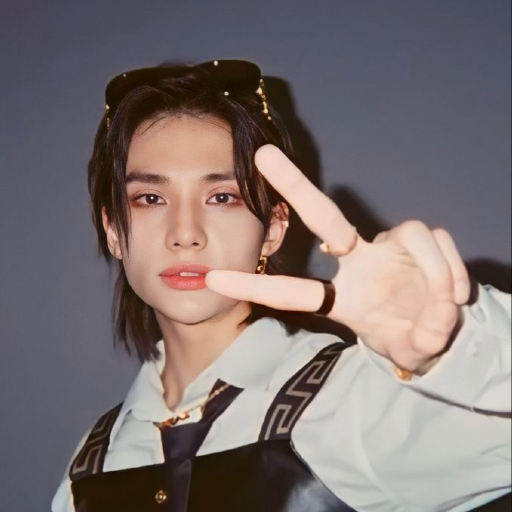 Hyunjin gallery image