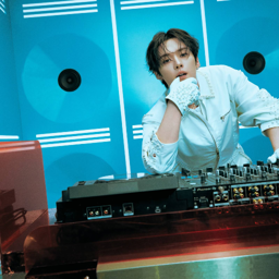 Lee Know 2