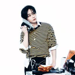Lee Know 4