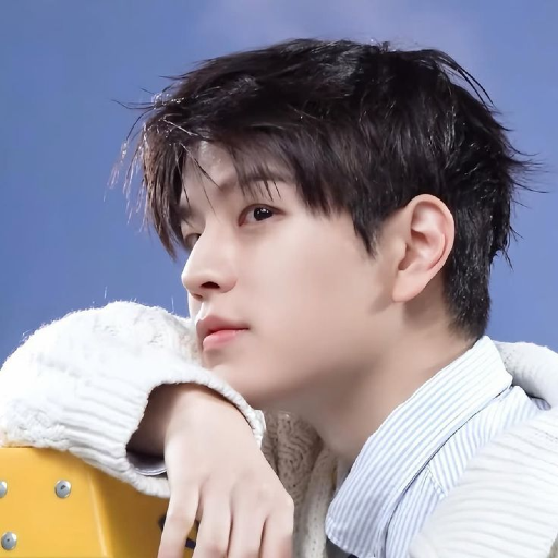Seungmin gallery image