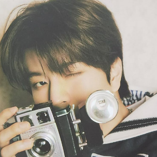 Seungmin gallery image