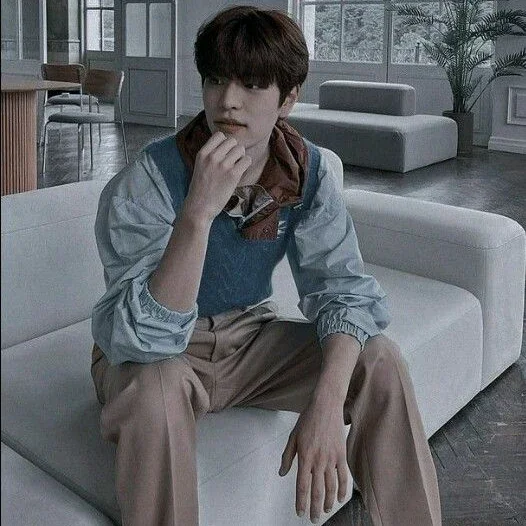 Seungmin gallery image