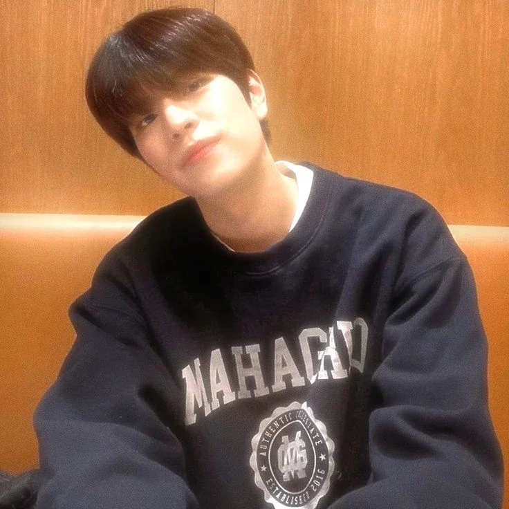 Seungmin gallery image