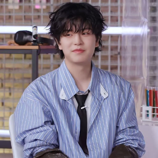 Seungmin gallery image