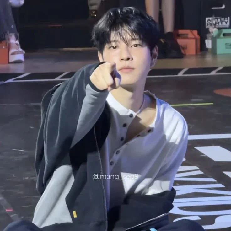 Seungmin gallery image
