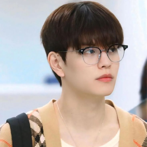 Seungmin gallery image
