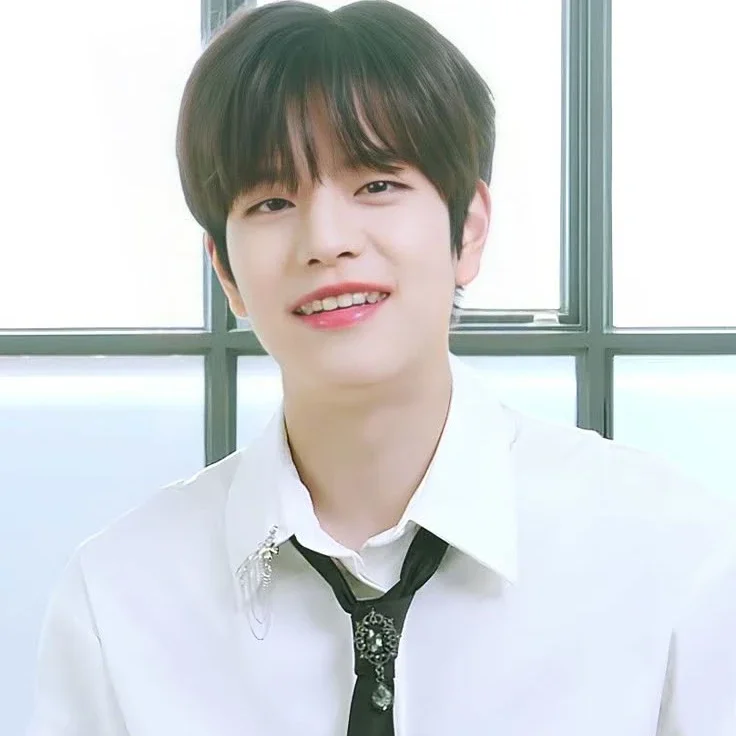 Seungmin gallery image