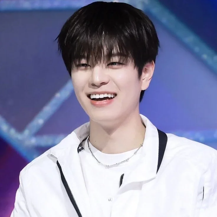 Seungmin gallery image