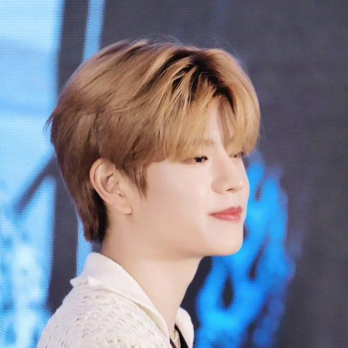 Seungmin gallery image