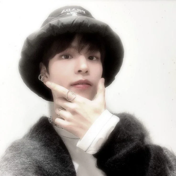 Seungmin gallery image